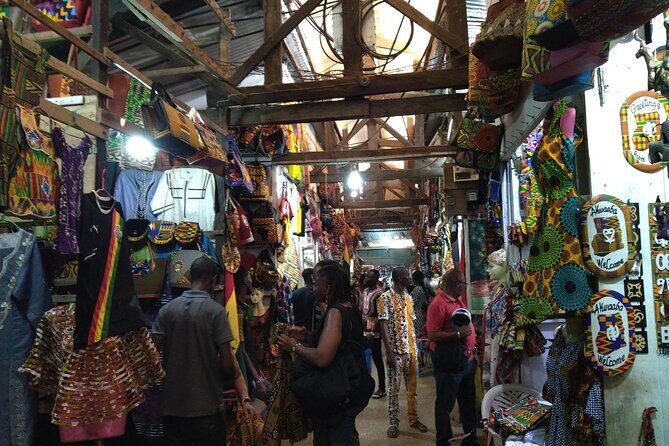 Makola Market Walking Tour - Navigating the Market — What to Expect