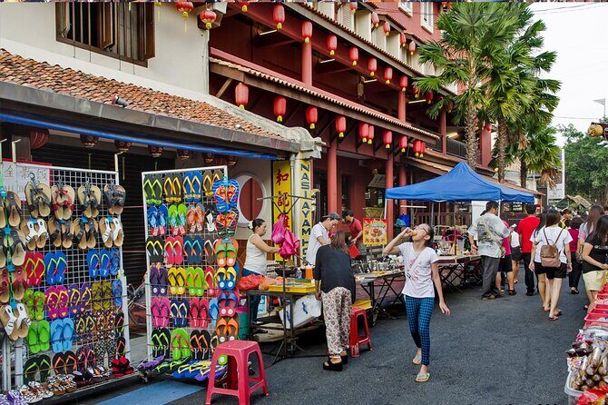 Malacca Shore Excursion with Tour Guide & Baba Nyonya Lunch - FAQs