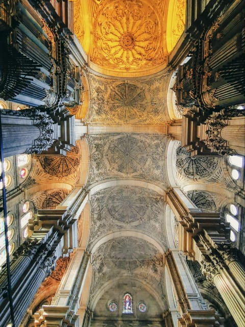 malaga-3-hour-complete-walking-tour-with-tickets