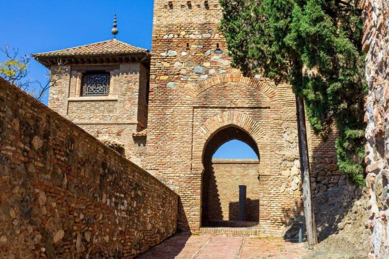 malaga-alcazaba-and-roman-theatre-private-tour-with-tickets