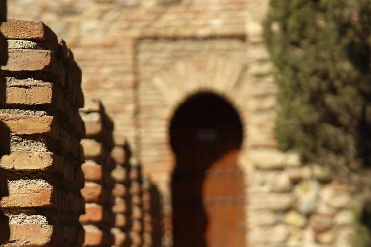 malaga-alcazaba-and-roman-theatre-private-tour-with-tickets