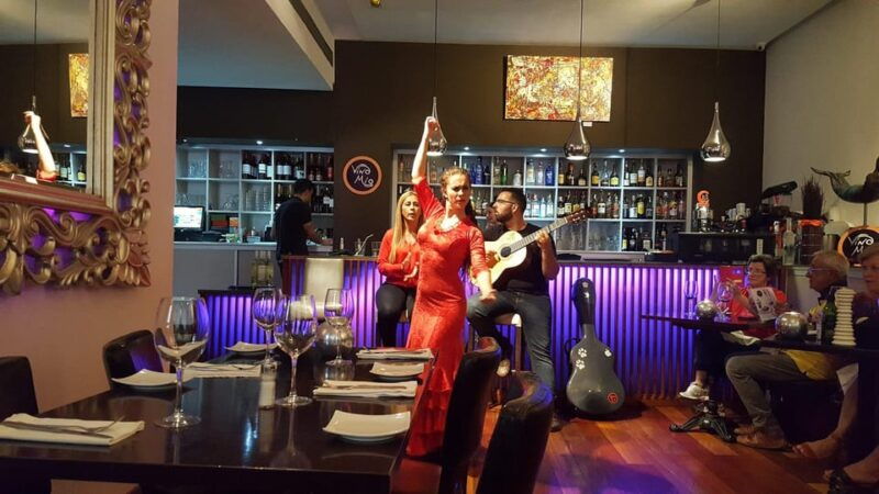 malaga-authentic-flamenco-dinner-show-at-vino-mio