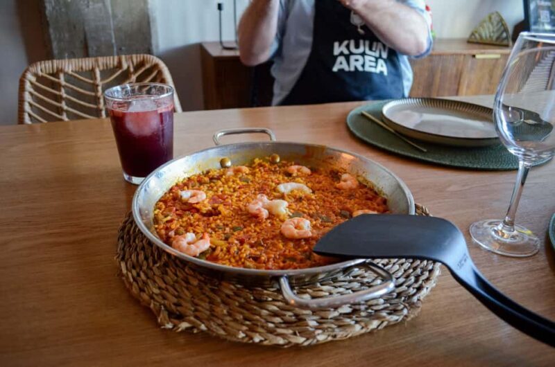 Malaga: Authentic Paella Cooking Class with Sangría - What the Malaga Paella Class Offers