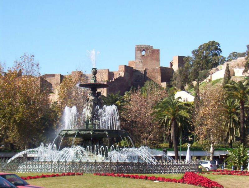 malaga-city-center-walking-tour-with-tapas-food-tastings