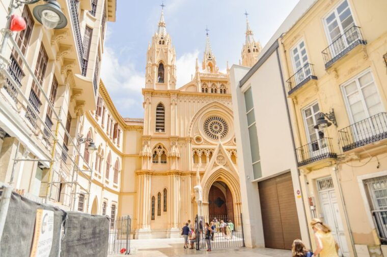 malaga-city-sightseeing-hop-on-hop-off-bus-tour