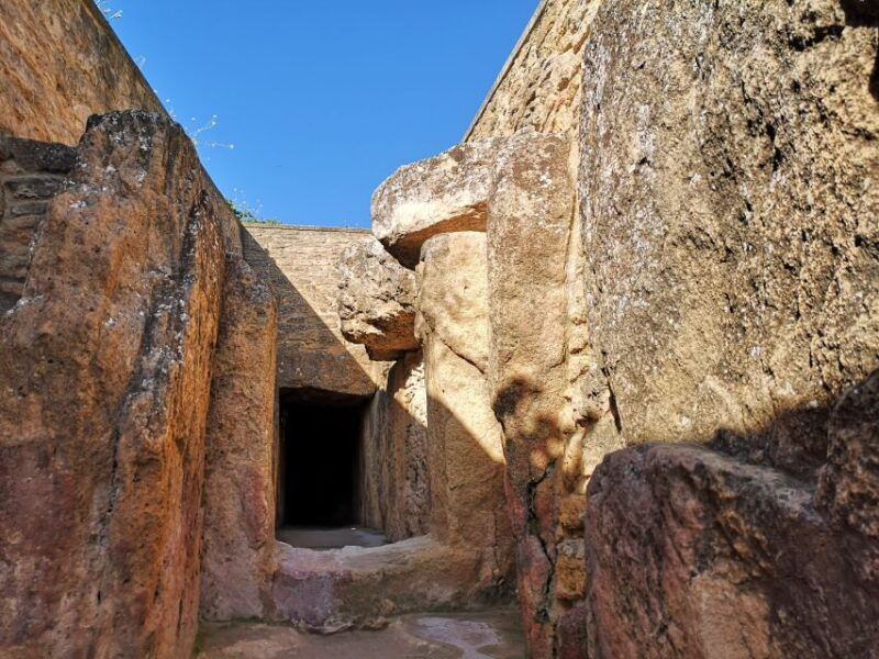 malaga-dolmens-and-el-torcal-de-antequera-guided-day-trip