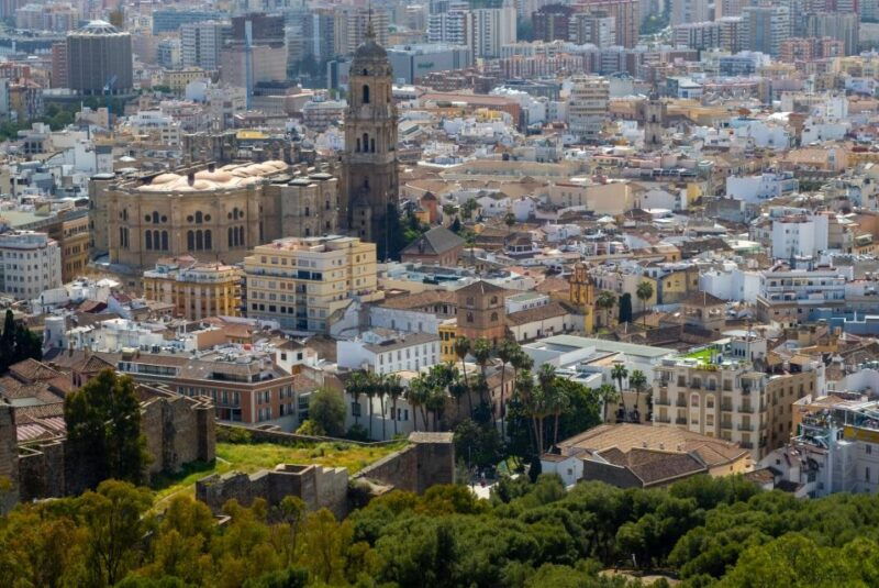 malaga-express-walk-with-a-local-in-60-minutes