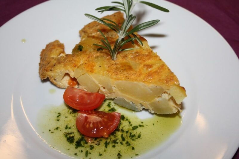 malaga-flamenco-tapas-and-wine-tour