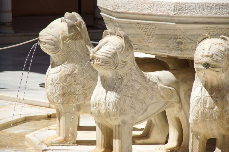 malaga-granada-day-trip-with-alhambra-palaces-and-gardens