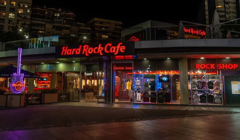 Malaga: Hard Rock Cafe Entrance with Lunch or Dinner - Who Will Enjoy This Experience?