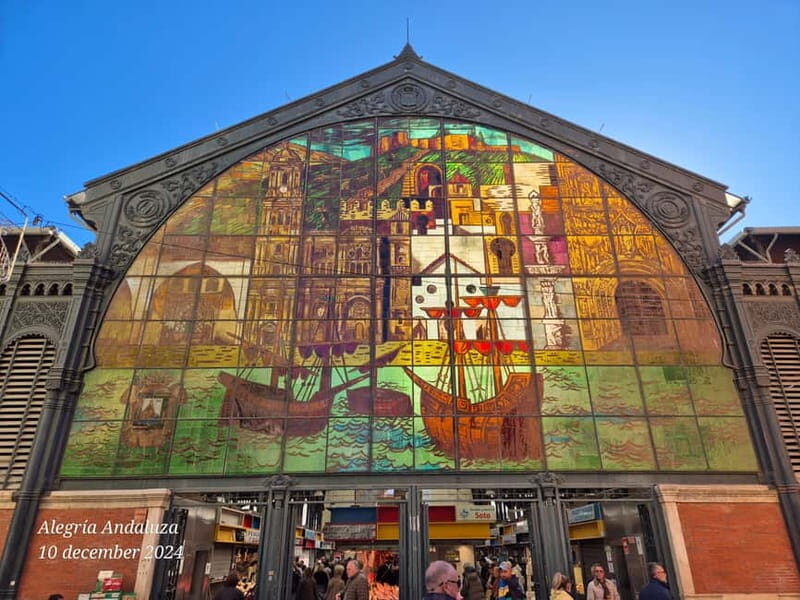 Málaga: Highlights Walking Tour with Drinks and Tapas - Key Points