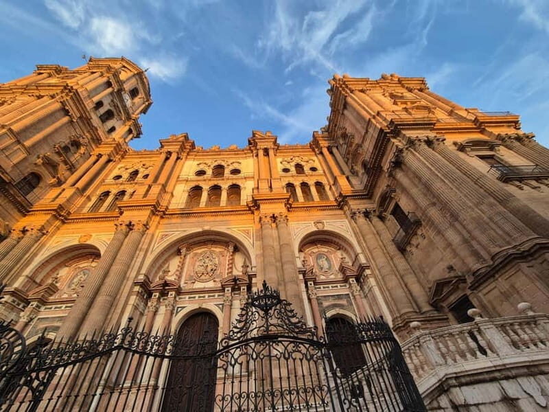 Málaga: Highlights Walking Tour with Drinks and Tapas - FAQ