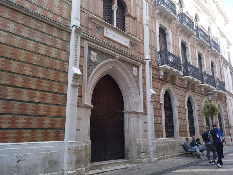 Malaga: old town walking tour & flamenco show - The Sum Up