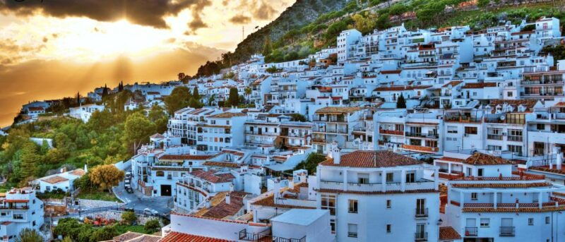 malaga-private-day-trip-to-mijas