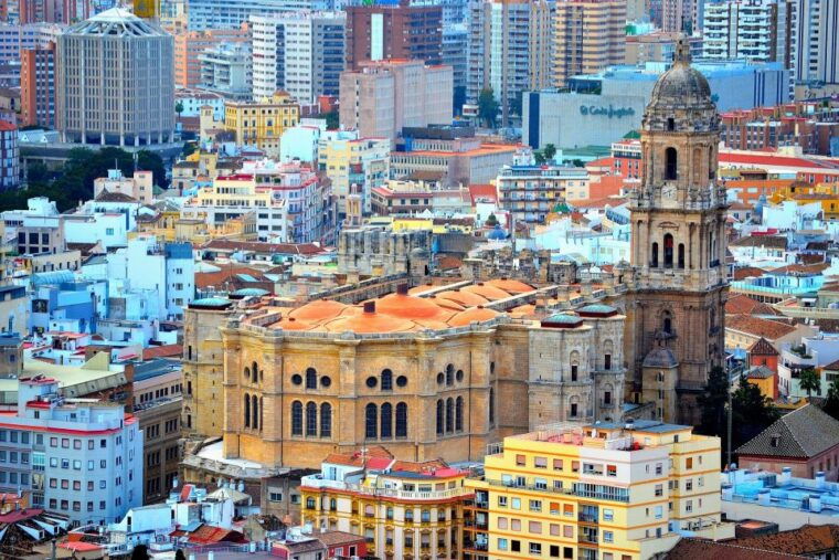 malaga-private-plaza-de-la-merced-city-center-port-tour