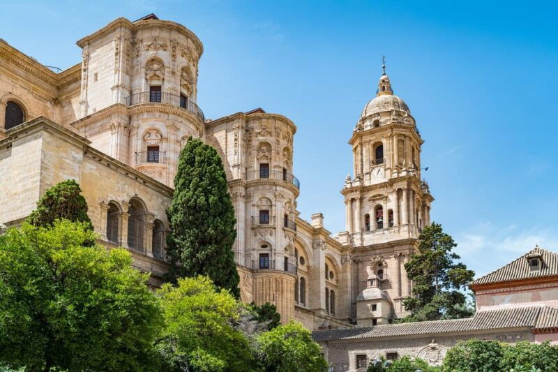 malaga-romance-from-ancient-fortresses-to-vibrant-markets