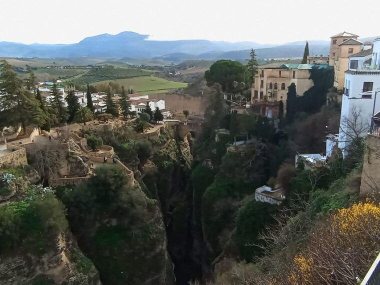 malaga-ronda-setenil-de-las-bodegas-optional-sunset