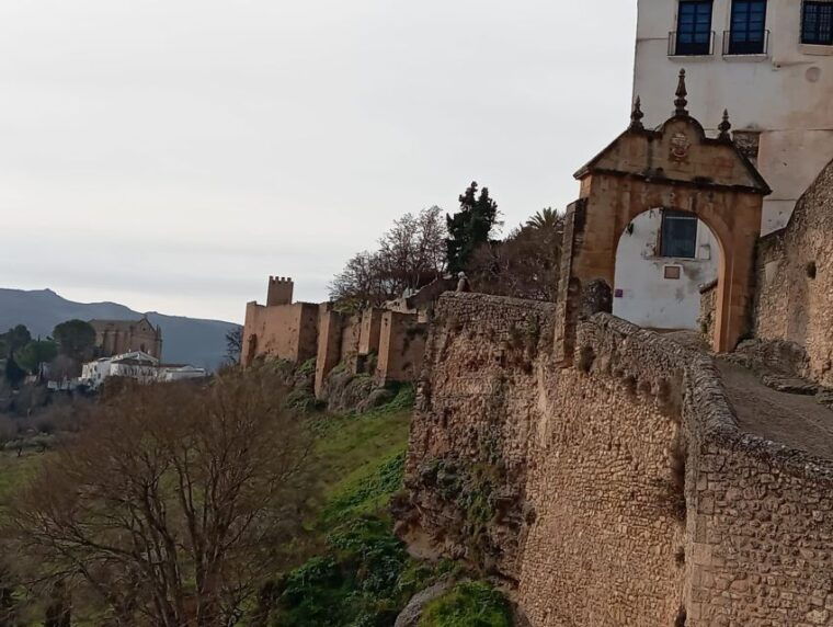 malaga-ronda-setenil-de-las-bodegas-optional-sunset