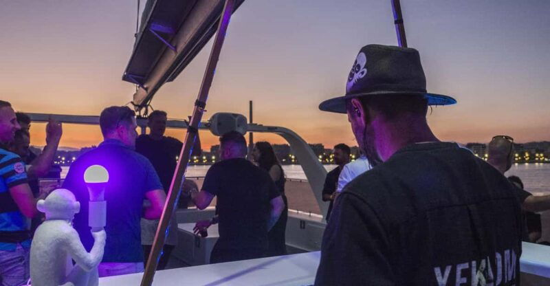 malaga-sailing-catamaran-sunset-cruise-with-live-dj-drink