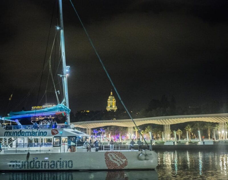malaga-sailing-catamaran-sunset-cruise-with-live-dj-drink
