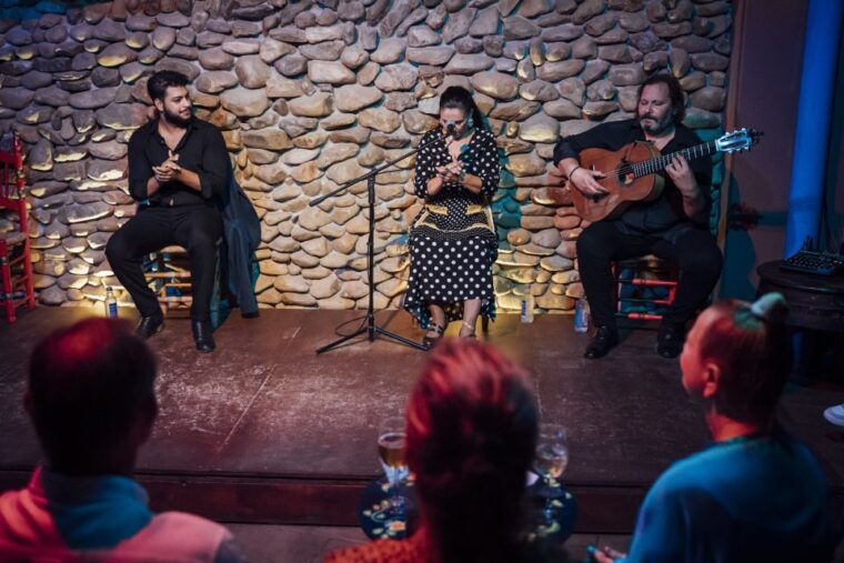 malaga-the-loud-rooster-flamenco-show-admission-ticket
