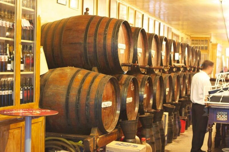 malagas-tradition-and-tapas-tour-with-official-guide