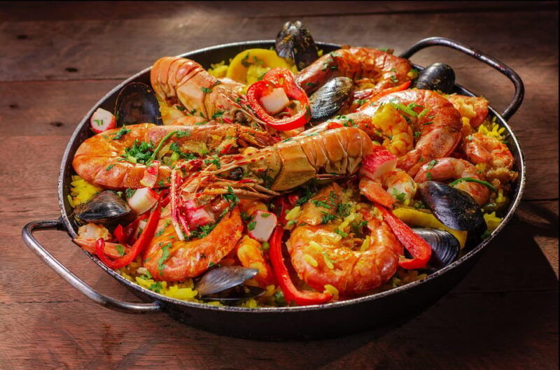malagas-tradition-and-tapas-tour-with-official-guide