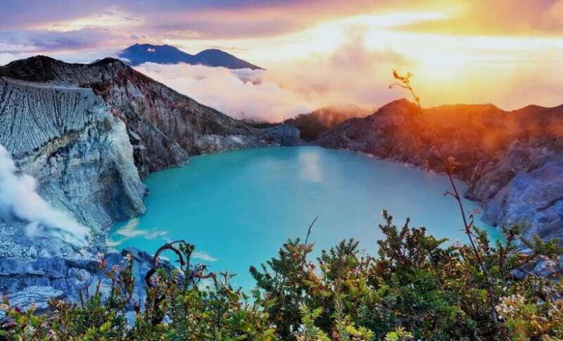 malang-2d1n-shared-tour-of-mount-bromo-ijen-crater