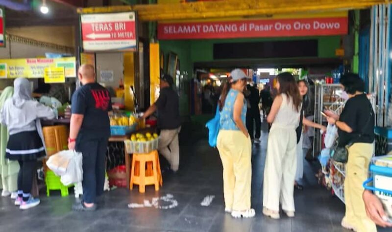 Malang: Pasar Oro-Oro Dowo Market Tour with Local Guide - Malang: Pasar Oro-Oro Dowo Market Tour with Local Guide