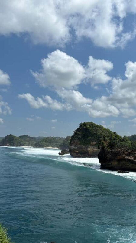 Malang: Private 4WD Jeep Tour to Batu Bengkung Beach - Key Points