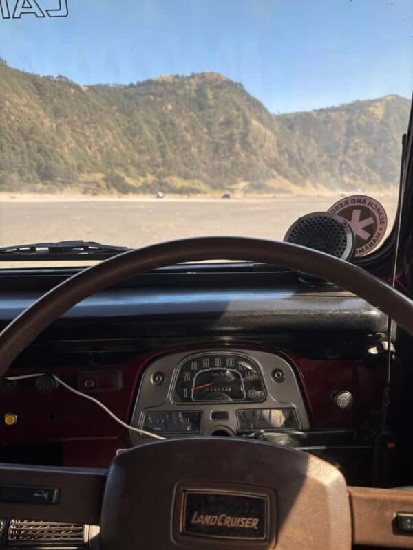 Malang: Private 4WD Jeep Tour to Batu Bengkung Beach - The Itinerary: What to Expect