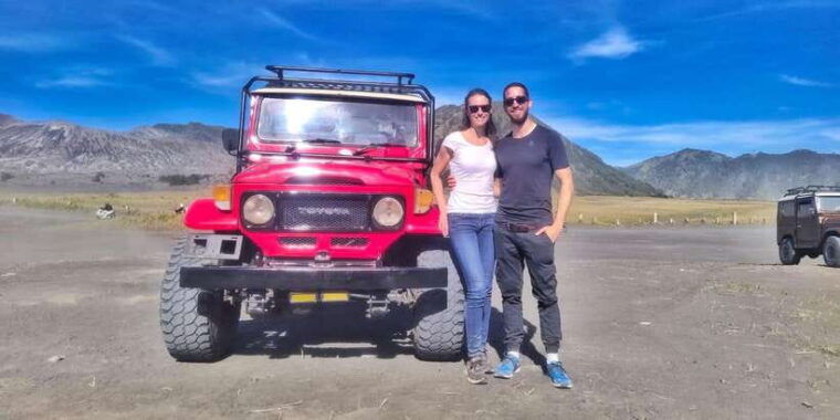 malang-probolinggo-affordable-private-jeep-bromo-sunrise