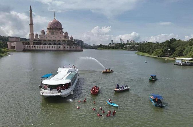 Malaysia Cruise Tasik Putrajaya - Who Should Consider This Tour?