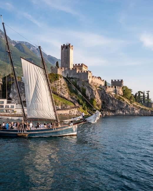 Malcesine: Romantic Cruise on Historical Sailboat - Key Points