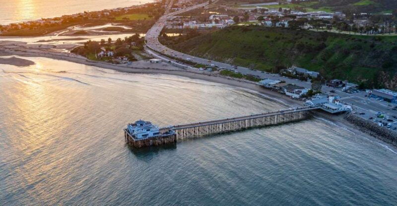 malibu-coast-and-mountains-50-minute-helicopter-tour
