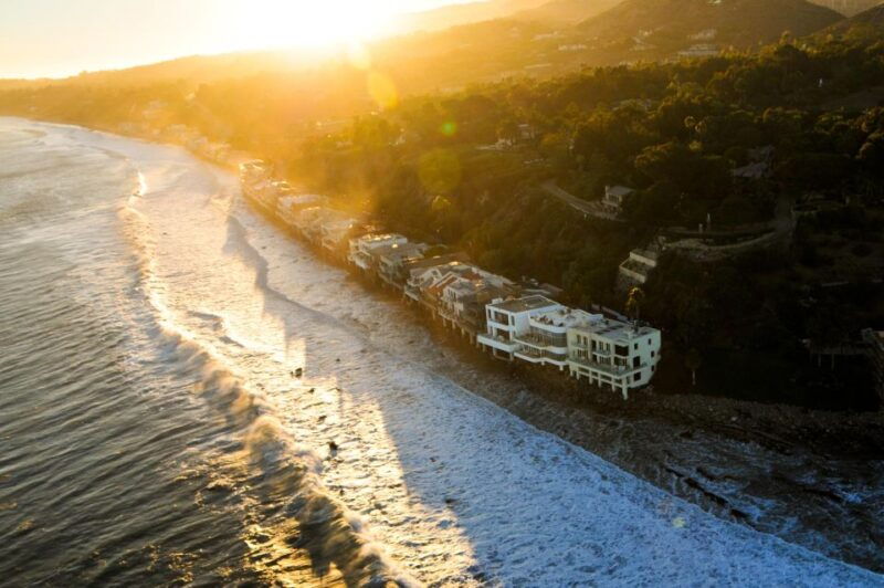 malibu-coast-and-mountains-50-minute-helicopter-tour