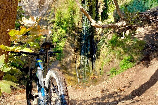 malibu-waterfall-electric-mtb-hiking-adventure-tour-beginner