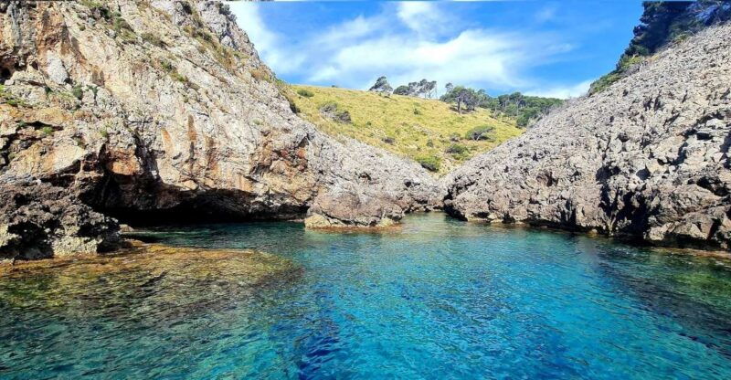 mallorca-alcudia-jack-sparrow-cave-jet-ski-tour