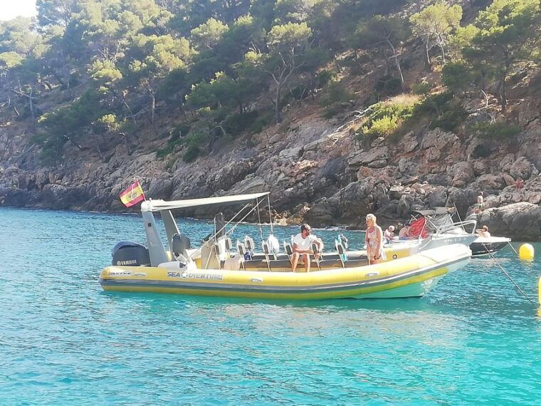 mallorca-blue-cave-boat-tour-with-snorkeling