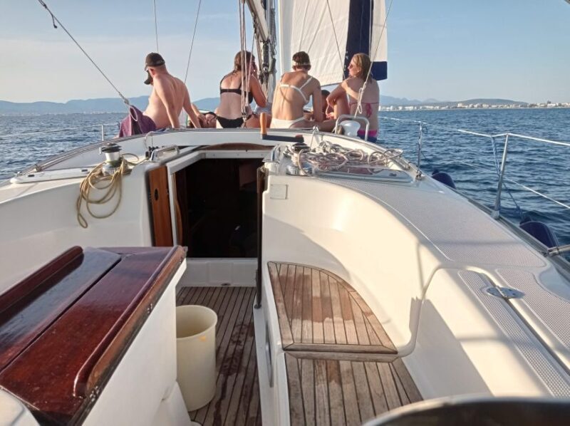 Mallorca Boat Tour with Swim, Cliff Food, & Drinks - FAQs