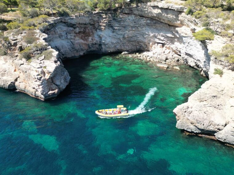 mallorca-calo-des-moro-and-cala-marmols-boat-tour