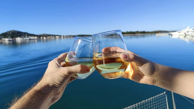 Mallorca: Catamaran Boat Tour with Tapas - The Food: Home-Cooked Tapas