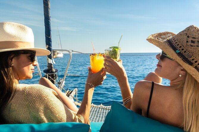 mallorca-catamaran-small-group-cruise-with-tapas-4-hours