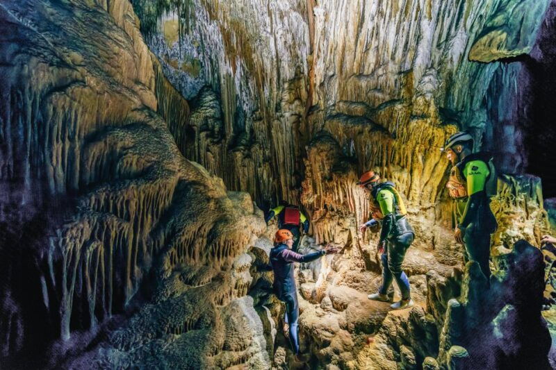 mallorca-cova-des-coloms-caving-trip-with-hotel-transfer