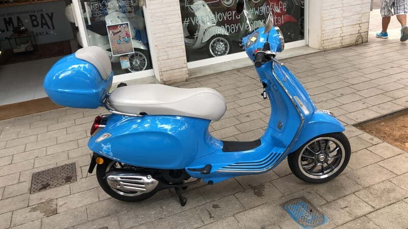 Mallorca: Explore Mallorca Island with Iconic Vespa Scooter - An In-Depth Look at the Vespa Experience in Mallorca