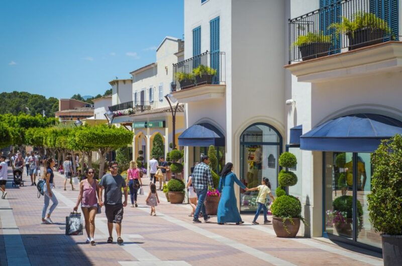 mallorca-fashion-outlet-shopping-excursion-by-bus