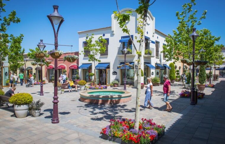 mallorca-fashion-outlet-shopping-excursion-by-bus