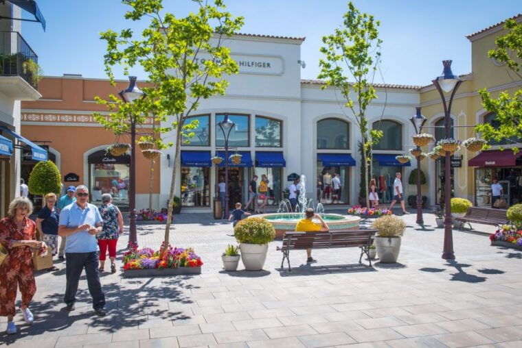 mallorca-fashion-outlet-shopping-excursion-by-bus