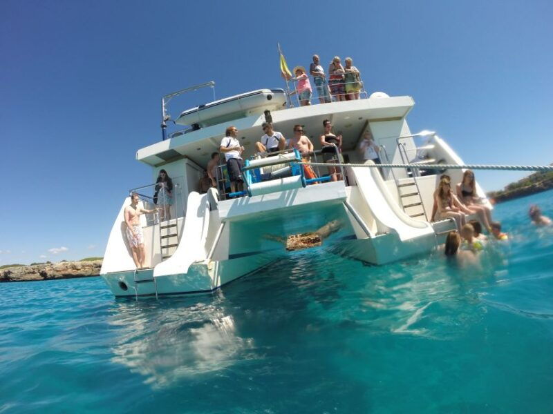 mallorca-glass-bottom-catamaran-along-the-east-coast