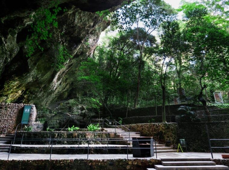 mallorca-half-day-hams-caves-tour-with-pearl-shop-visit